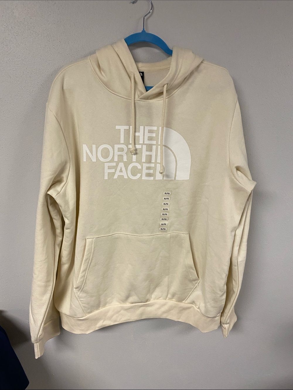 The North Face Men's Cream Crewneck Hoodie with White Logo. NWT size XL